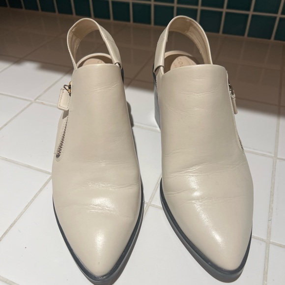 Cole Haan Vickey Booties Birch Leather Pointed Zip Slingback Sz 7 1/2. - Picture 6 of 7